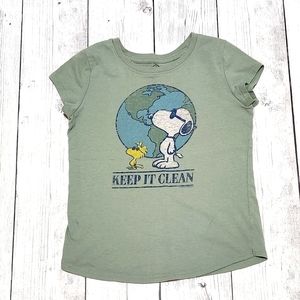 Snoopy Keep Earth Clean Girls size 5 t shirt